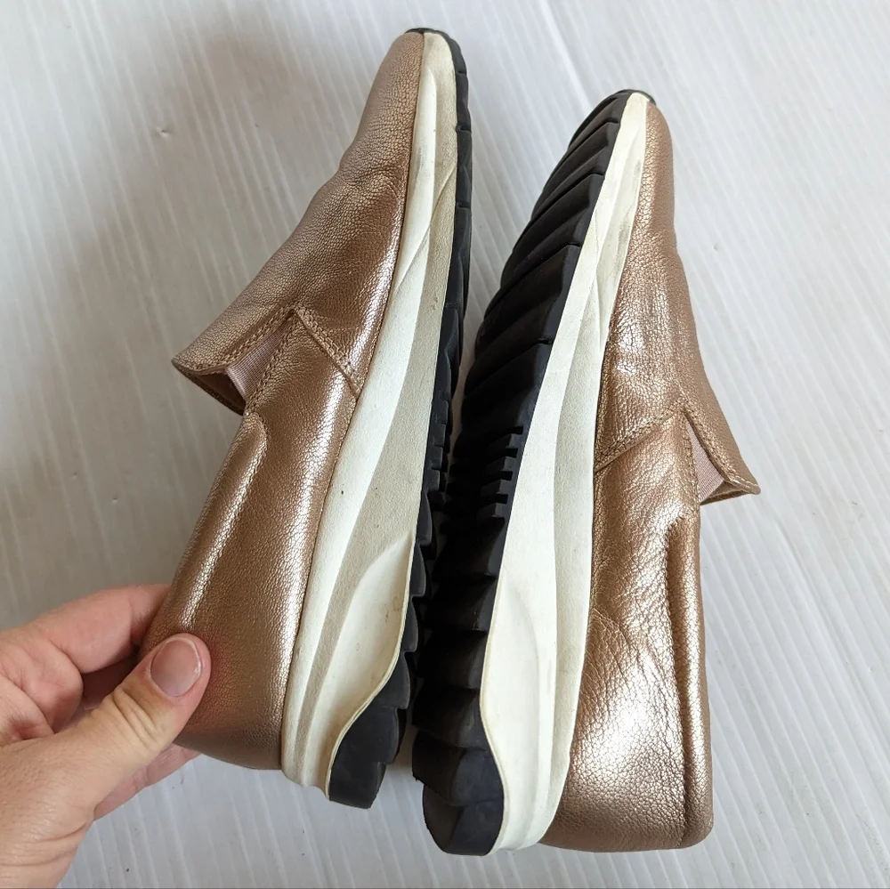 NATURALIZER Selah rose gold slip-on sneakers loafers - Picture 4 of 11